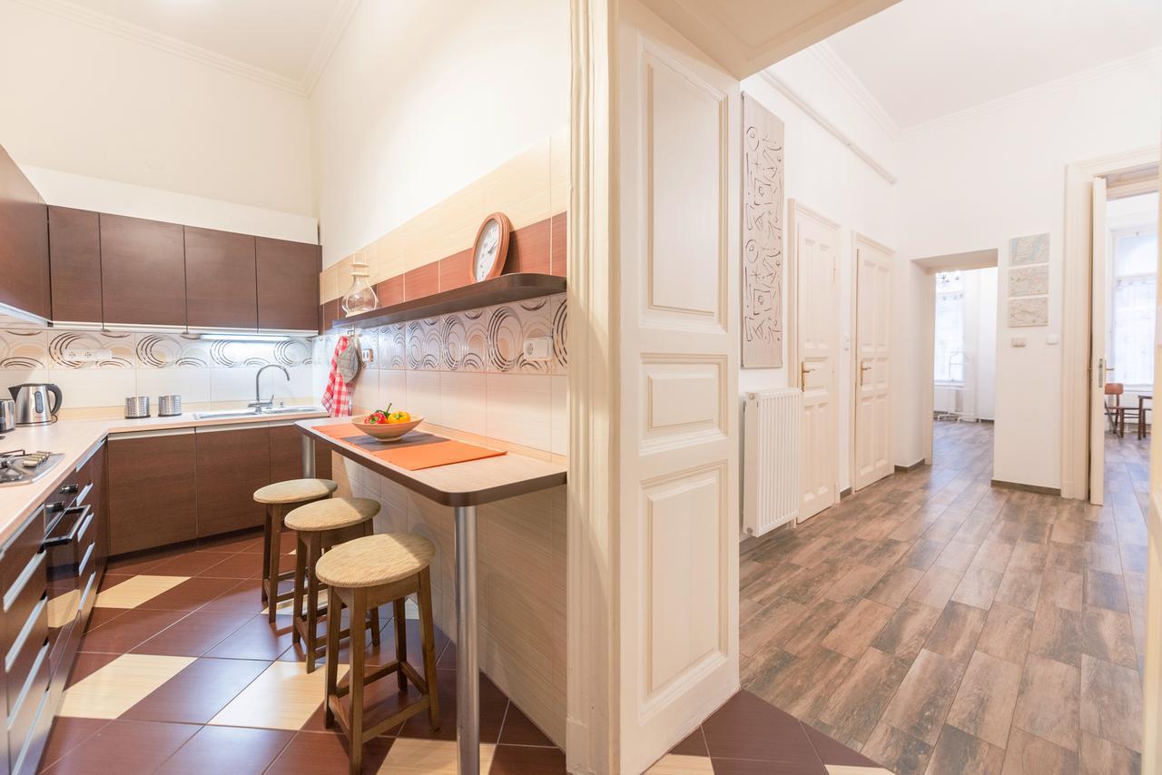 Family And Friends Apartment 布达佩斯 外观 照片